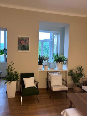 Feel at home chugureti